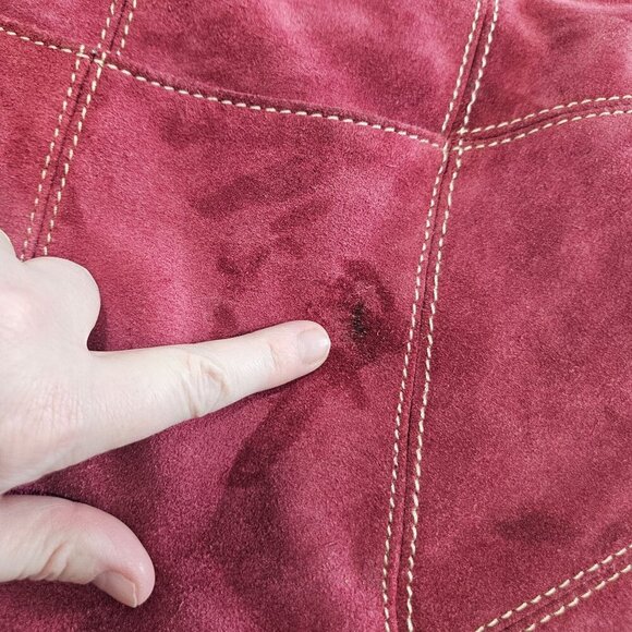 Red Suede Hype Large Tote Bag With Black Patterned Interior & Silver‎ Hardware - Picture 9 of 10